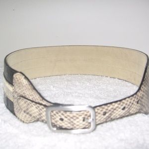 Gianni Bini Beige/Black Snake Print Leather Belt